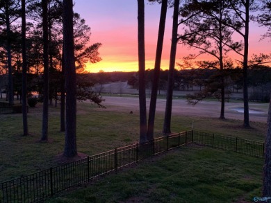 Beautifully updated 3BR, 2.5BA home in Terrapin Hills Country on Terrapin Hills Country Club in Alabama - for sale on GolfHomes.com, golf home, golf lot