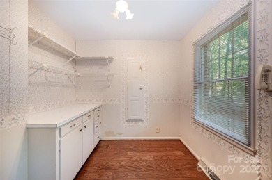 ***NEW HVAC*** Just installed professionally by Loves Plumbing on Rolling Hills Country Club in North Carolina - for sale on GolfHomes.com, golf home, golf lot