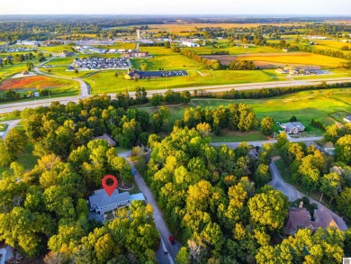 Come look at this stunning custom built home! This home boasts on Arrowhead Golf Club in Kentucky - for sale on GolfHomes.com, golf home, golf lot