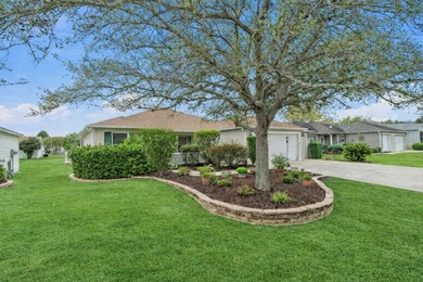 One or more photo(s) has been virtually staged. Welcome to your on Glenview Championship Golf and Country Club in Florida - for sale on GolfHomes.com, golf home, golf lot