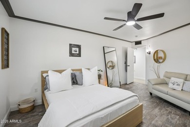 Well maintained 2 bedroom, 2 bathroom townhome offering 1,379 sq on Sun City Lakes West and East in Arizona - for sale on GolfHomes.com, golf home, golf lot