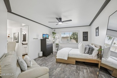 Well maintained 2 bedroom, 2 bathroom townhome offering 1,379 sq on Sun City Lakes West and East in Arizona - for sale on GolfHomes.com, golf home, golf lot