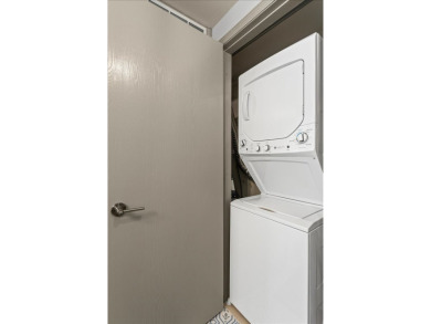 Desirable, bright and beautifully updated 3rd Floor condo with on Flagg Creek Golf Course in Illinois - for sale on GolfHomes.com, golf home, golf lot
