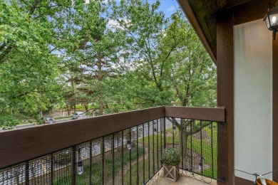 Desirable, bright and beautifully updated 3rd Floor condo with on Flagg Creek Golf Course in Illinois - for sale on GolfHomes.com, golf home, golf lot