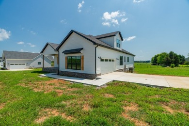 Enjoy this beautiful 3bd, 3ba, 3000sqft home on 0.73 acres that on Southern Hills Golf and Country Club in Tennessee - for sale on GolfHomes.com, golf home, golf lot