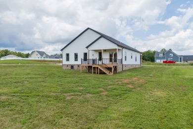 Enjoy this beautiful 3bd, 3ba, 3000sqft home on 0.73 acres that on Southern Hills Golf and Country Club in Tennessee - for sale on GolfHomes.com, golf home, golf lot