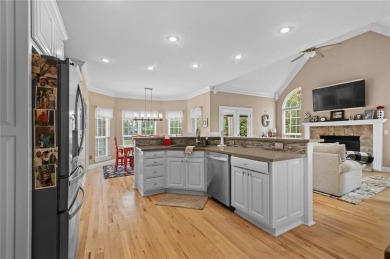 Charming  updated 4BR home on a spacious, flat 0.51-acre lot in on Pinnacle Country Club in Arkansas - for sale on GolfHomes.com, golf home, golf lot