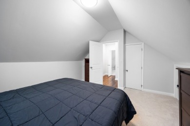 Beautifully Updated Single Family Home directly on the border of on Edgebrook Golf Course in Illinois - for sale on GolfHomes.com, golf home, golf lot