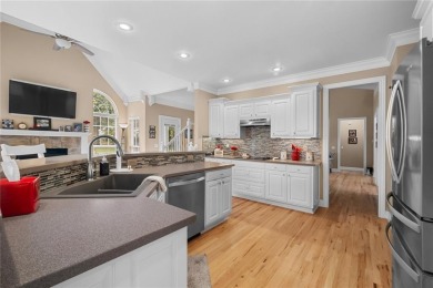 Charming  updated 4BR home on a spacious, flat 0.51-acre lot in on Pinnacle Country Club in Arkansas - for sale on GolfHomes.com, golf home, golf lot