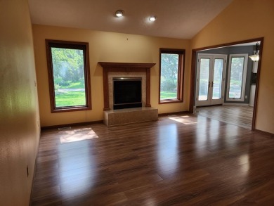 Don't miss this beautifully updated home in the highly on Dakota Dunes Country Club in South Dakota - for sale on GolfHomes.com, golf home, golf lot