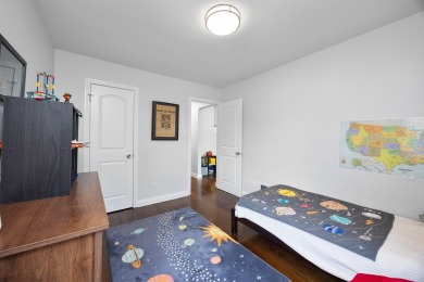 Beautifully Updated Single Family Home directly on the border of on Edgebrook Golf Course in Illinois - for sale on GolfHomes.com, golf home, golf lot