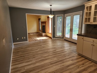 Don't miss this beautifully updated home in the highly on Dakota Dunes Country Club in South Dakota - for sale on GolfHomes.com, golf home, golf lot