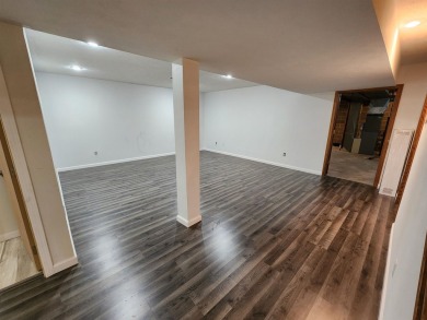 Don't miss this beautifully updated home in the highly on Dakota Dunes Country Club in South Dakota - for sale on GolfHomes.com, golf home, golf lot