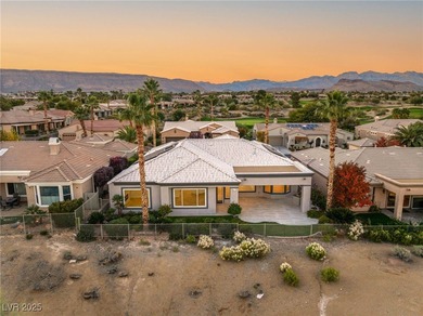 Experience fine living at 4754 Riva De Romanza located in guard on Siena Golf Club in Nevada - for sale on GolfHomes.com, golf home, golf lot