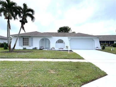 PRICED TO SELL! This IMMACULATE, LIKE-NEW RESIDENCE features on Riviera Golf Club in Florida - for sale on GolfHomes.com, golf home, golf lot