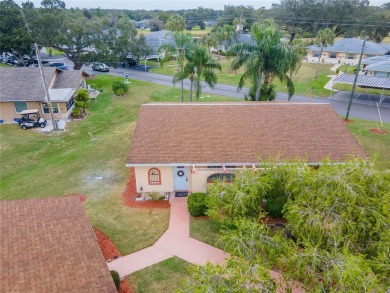 BRING ALL OFFERS! This 2 bedroom, 2 bathroom Kings Point Mansard on Kings Point Executive Golf Course in Florida - for sale on GolfHomes.com, golf home, golf lot