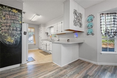 Seller will entertain offers between $229,900-$239,900. SELLER on Lake Forest Yacht and Country Club in Alabama - for sale on GolfHomes.com, golf home, golf lot