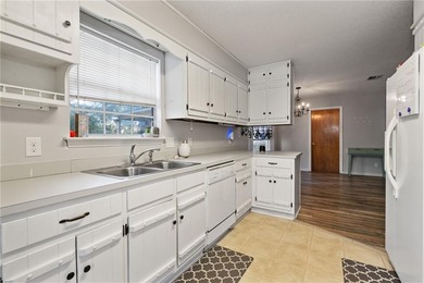 Seller will entertain offers between $229,900-$239,900. SELLER on Lake Forest Yacht and Country Club in Alabama - for sale on GolfHomes.com, golf home, golf lot