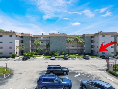 Beautifully updated 1st-floor 2BR/2BA condo in the sought-after on Davie Golf Club in Florida - for sale on GolfHomes.com, golf home, golf lot