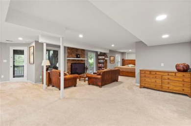 This beautiful home in the Lakewood subdivision offers 4 on Lakewood Oaks Golf Club, Ltd. in Missouri - for sale on GolfHomes.com, golf home, golf lot