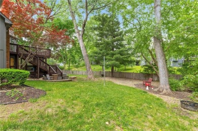 This beautiful home in the Lakewood subdivision offers 4 on Lakewood Oaks Golf Club, Ltd. in Missouri - for sale on GolfHomes.com, golf home, golf lot
