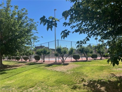 SPACIOUS TOWNHOUSE WITH 2 CAR GARAGE !  UNIQUE COMMUNITY THAT on Las Vegas National Golf Club in Nevada - for sale on GolfHomes.com, golf home, golf lot