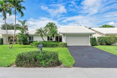 Discover Paradise. A well updated home, perfectly situated in on  in Florida - for sale on GolfHomes.com, golf home, golf lot