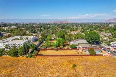 Don't miss this beautifully updated 4-bedroom, 2-bath home with on Fairmount Park Golf Course in California - for sale on GolfHomes.com, golf home, golf lot