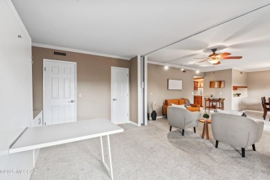 Convenient living right in the heart of Tucson! This inviting 2 on Randolph Park Golf Courses in Arizona - for sale on GolfHomes.com, golf home, golf lot