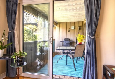 Stunning 3BR/2BA remodeled ranch style condo in West Norwalk's on Oak Hills Park Golf Course in Connecticut - for sale on GolfHomes.com, golf home, golf lot