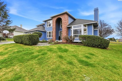 MLS# 290613 Welcome to this beautifully maintained 2,640 sq ft on Canyon Lakes Golf Course in Washington - for sale on GolfHomes.com, golf home, golf lot