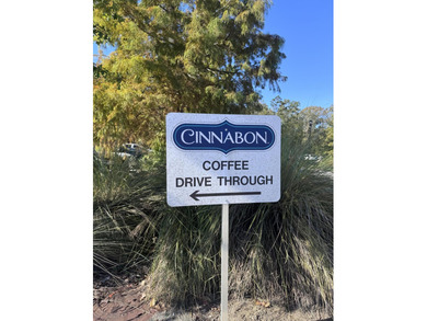 Single-level living in Grand Oaks Plantation awaits. With a on Shadowmoss Plantation Golf Club in South Carolina - for sale on GolfHomes.com, golf home, golf lot