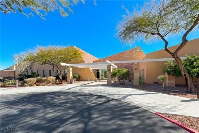 Well-appointed Jackson model located in a quiet cul-de-sac with on Revere Golf Club in Nevada - for sale on GolfHomes.com, golf home, golf lot