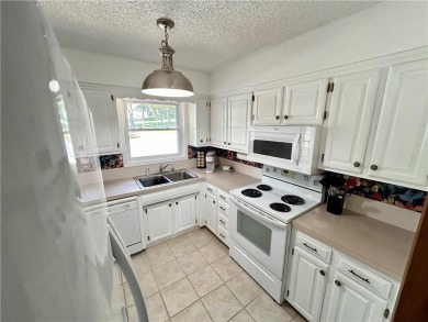 This adorable townhome offers the perfect blend of comfort and on Bella Vista Country Club - Berksdale in Arkansas - for sale on GolfHomes.com, golf home, golf lot