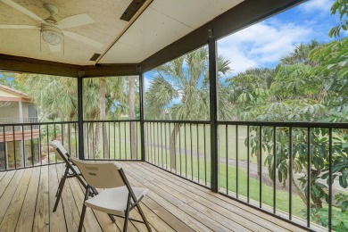 Great 3 bedroom 2.5 bath, 2 car garage corner townhome located on Boca Delray Golf and Country Club in Florida - for sale on GolfHomes.com, golf home, golf lot