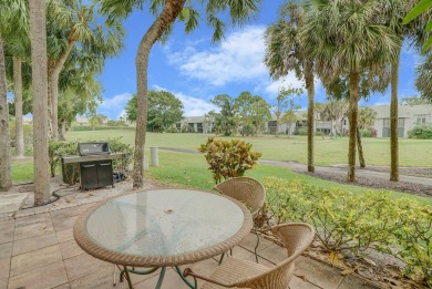 Great 3 bedroom 2.5 bath, 2 car garage corner townhome located on Boca Delray Golf and Country Club in Florida - for sale on GolfHomes.com, golf home, golf lot