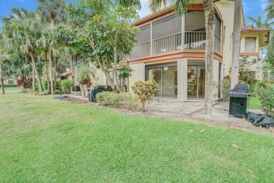 Great 3 bedroom 2.5 bath, 2 car garage corner townhome located on Boca Delray Golf and Country Club in Florida - for sale on GolfHomes.com, golf home, golf lot