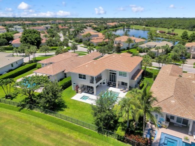 FULL GOLF MEMBERSHIP, AVOID THE WAITLIST! Where sophistication on Jupiter Country Club in Florida - for sale on GolfHomes.com, golf home, golf lot