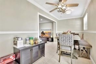 PRICED TO SELL. A SPECTACULAR 3/2.5 TOWNHOME FOR SALE AT ORIOLE on Oriole Golf and Tennis Club in Florida - for sale on GolfHomes.com, golf home, golf lot