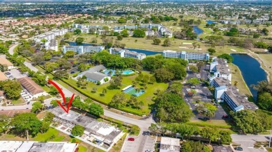 PRICED TO SELL. A SPECTACULAR 3/2.5 TOWNHOME FOR SALE AT ORIOLE on Oriole Golf and Tennis Club in Florida - for sale on GolfHomes.com, golf home, golf lot