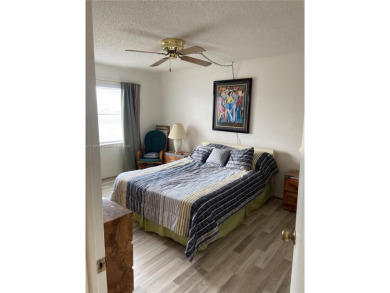 Sacious 1 Bedroom 1.5 baths 55+ Communty in Sunrise Lakes Phase on Sunrise Lakes Phase III in Florida - for sale on GolfHomes.com, golf home, golf lot