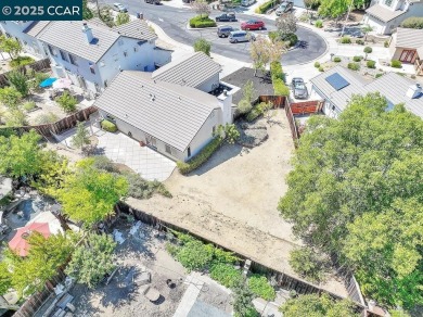 Welcome home to 1024 Sandstone Court in Antioch, California! on Lone Tree Golf Course in California - for sale on GolfHomes.com, golf home, golf lot