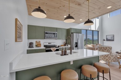 Indoor Pool, Spectacular Mtn Views, Game Room, Hot Tub, Fire on Sevierville Golf Club in Tennessee - for sale on GolfHomes.com, golf home, golf lot