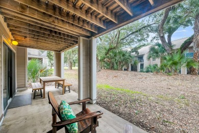 This beautifully renovated 2BR, 2BA High Hammock is a tastefully on The Seabrook Island Club in South Carolina - for sale on GolfHomes.com, golf home, golf lot