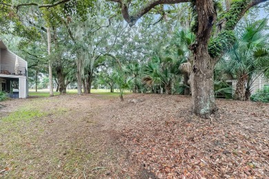 This beautifully renovated 2BR, 2BA High Hammock is a tastefully on The Seabrook Island Club in South Carolina - for sale on GolfHomes.com, golf home, golf lot