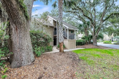 This beautifully renovated 2BR, 2BA High Hammock is a tastefully on The Seabrook Island Club in South Carolina - for sale on GolfHomes.com, golf home, golf lot