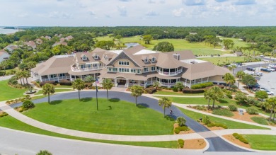 This beautifully renovated 2BR, 2BA High Hammock is a tastefully on The Seabrook Island Club in South Carolina - for sale on GolfHomes.com, golf home, golf lot