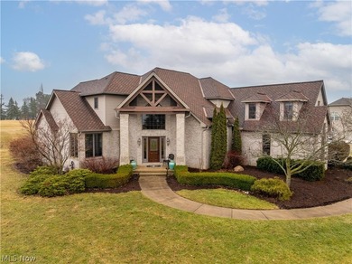 Welcome to luxury living in one of Medina's most desirable golf on Fox Meadow Country Club in Ohio - for sale on GolfHomes.com, golf home, golf lot