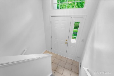 Welcome to this move-in ready 3-bedroom, 2.1-bath townhome in on Cary Country Club in Illinois - for sale on GolfHomes.com, golf home, golf lot