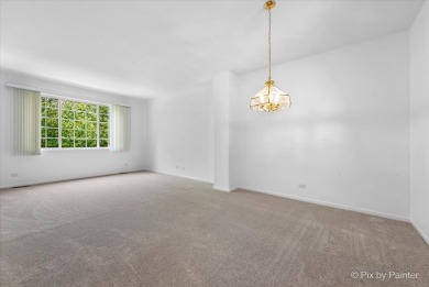 Welcome to this move-in ready 3-bedroom, 2.1-bath townhome in on Cary Country Club in Illinois - for sale on GolfHomes.com, golf home, golf lot